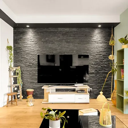 Le Gloria - T3 Climatise Avec Parking A *