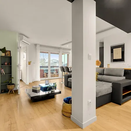 Le Gloria - T3 Climatisé Avec Parking à Appartement *