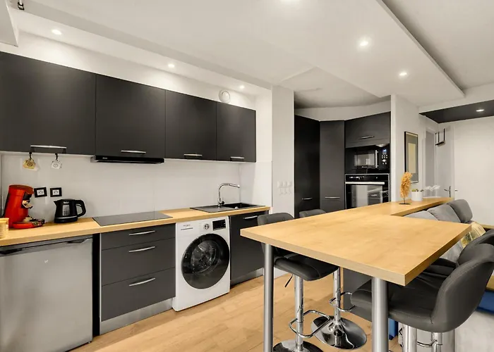 Le Gloria - T3 Climatisé Avec Parking à Appartement *